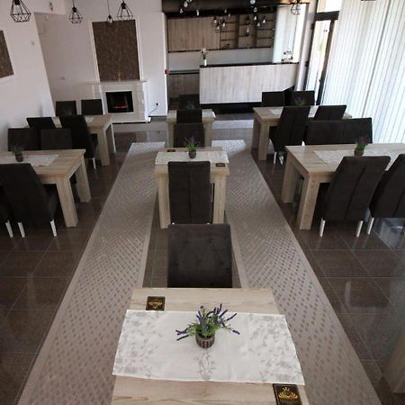 Aparthotel "Queen Zina" Vlasic Kültér fotó
