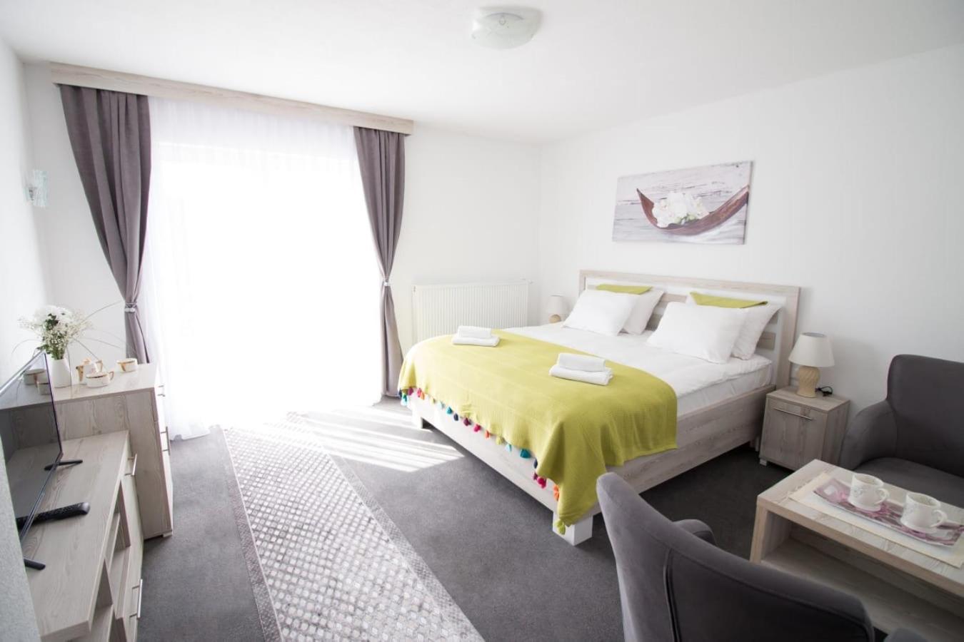 Aparthotel "Queen Zina" Vlasic Kültér fotó