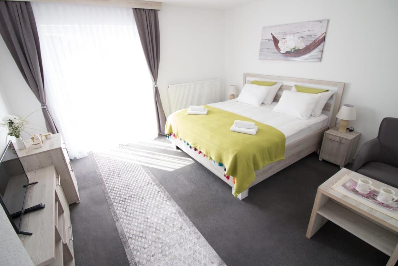 Aparthotel "Queen Zina" Vlasic Kültér fotó