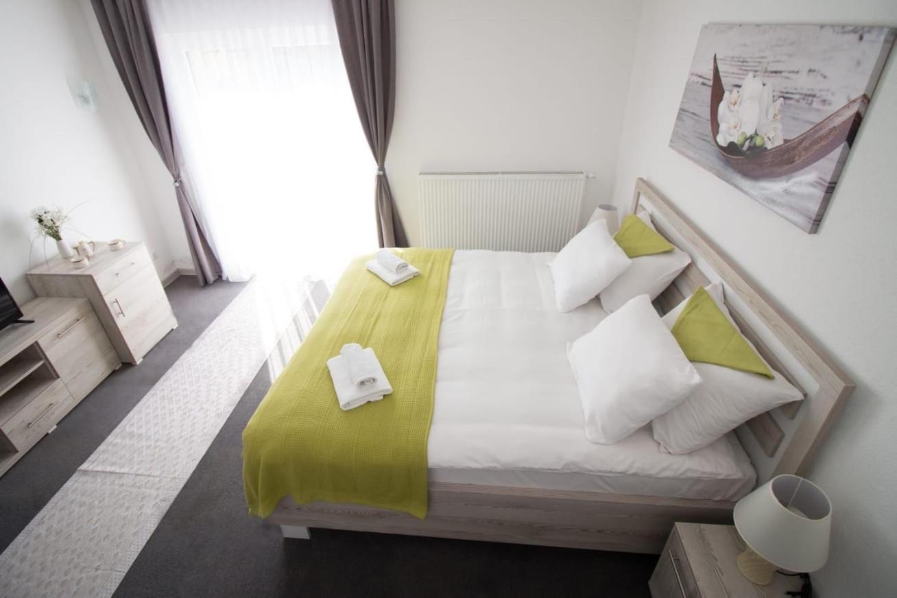 Aparthotel "Queen Zina" Vlasic Kültér fotó